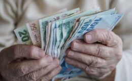 Emekliye Seyyanen Zam Uygulansaydı Maaşlar 50 Bin TL Olacaktı!
